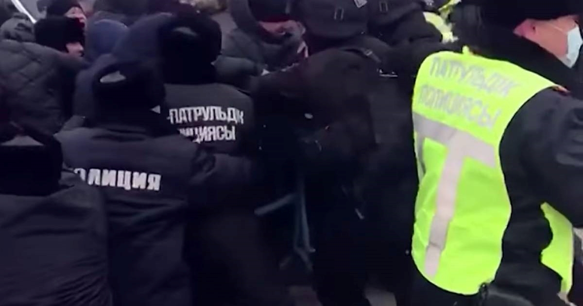 Kaos u Kazahstanu zbog cijena plina: Prosvjednici upali u ured gradonačelnika