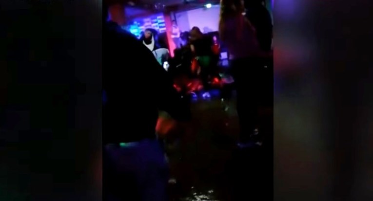 Policija upala u klub u Peruu zbog kršenja mjera, nastao stampedo, poginulo 13 ljudi