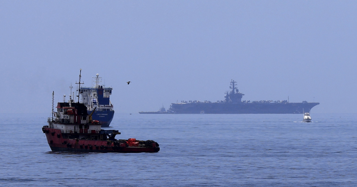 Američki ratni brodovi prošli kroz Hormuz. Iran: Povucite se, imate 30 minuta