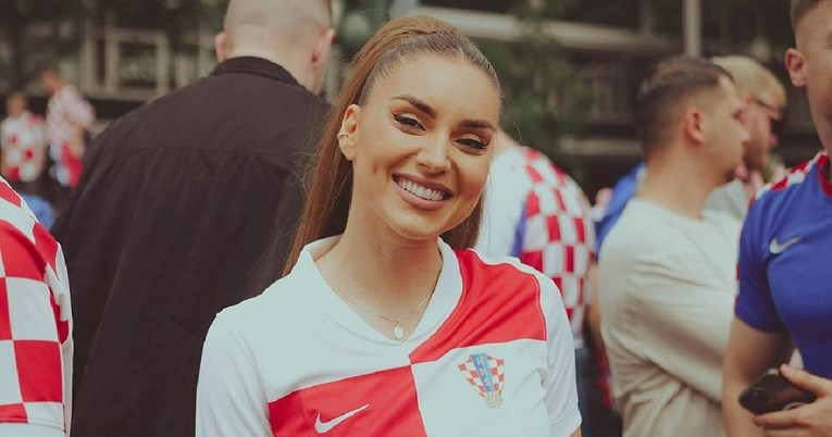 Pjevačica iz BiH koja se fotkala u hrvatskom dresu poručila: Daj da opet budemo ljudi