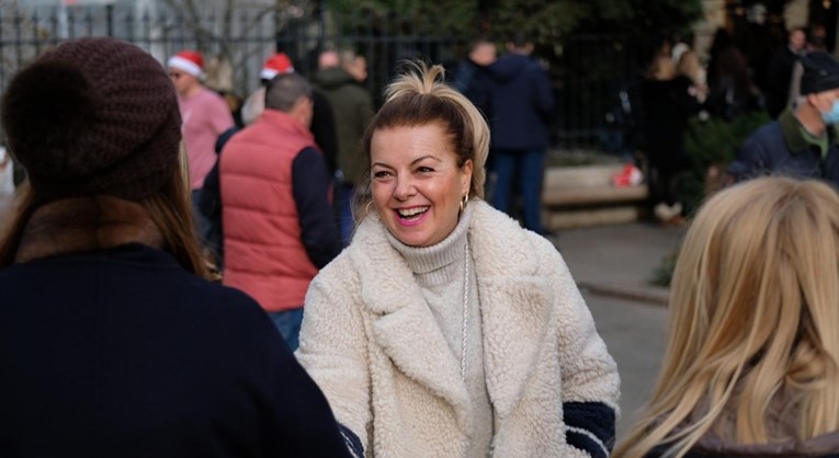 Mirjanu Hrgu iznervirala djeca u kafiću: "Majka ni da trepne, puši, bez imalo obzira"