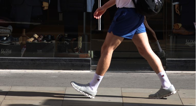Slovačka će zabraniti pješacima da hodaju brže od 6 km/h