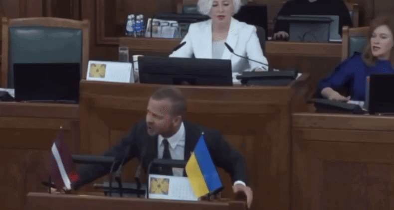 Latvijski zastupnik vikao "ima nas više, naš jezik je ruski" i pokazao "bosanski grb"