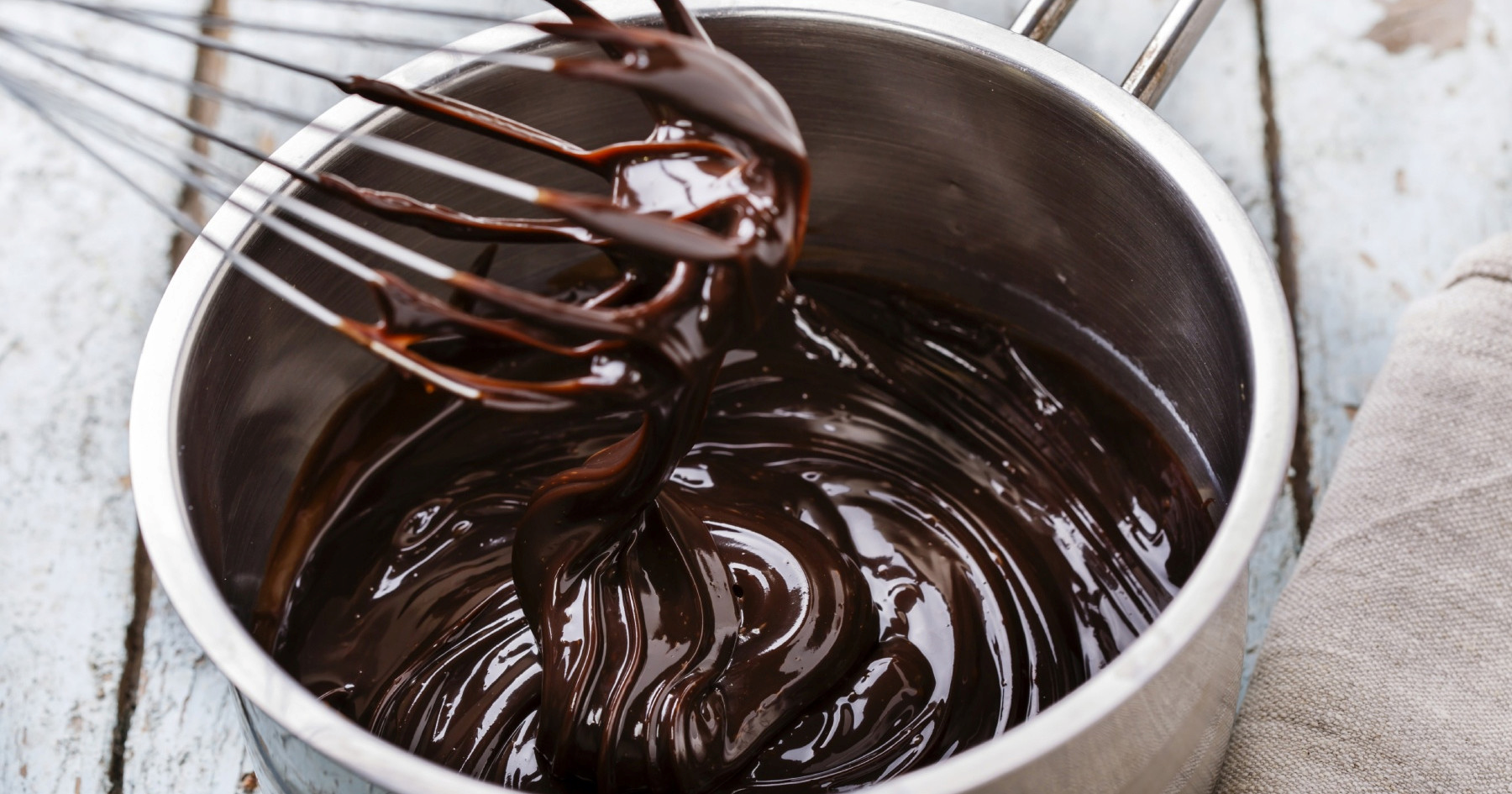 Kako savršeno otopiti čokoladu? Jednu tehniku mnogi smatraju najboljom