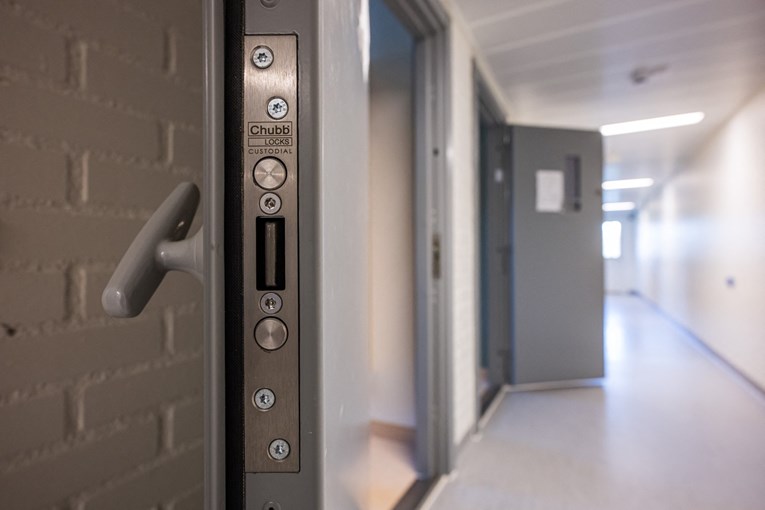 Švedski zatvori pripremaju se za smještaj 13-godišnjaka