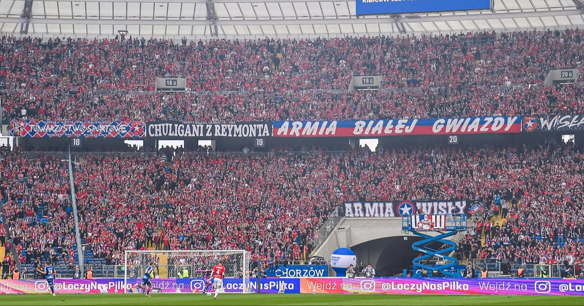 U Poljskoj odigrana utakmica druge lige pred više od 53.000 navijača