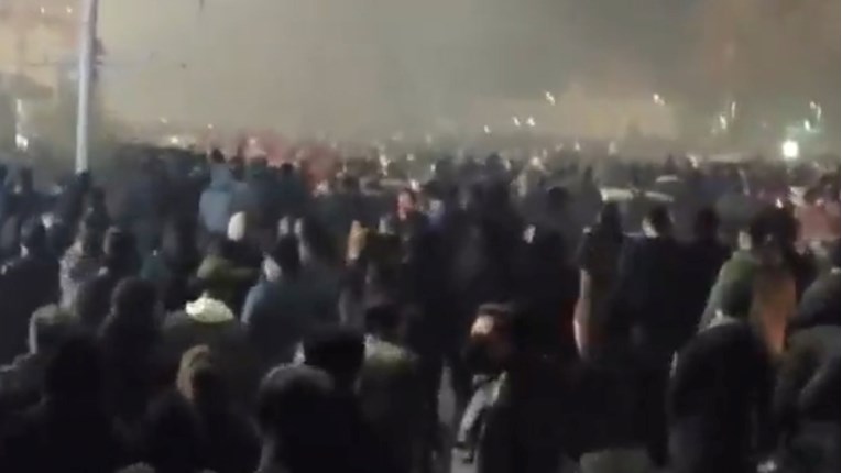 Iran: Šest pripadnika snaga sigurnosti ubijeno u prosvjedima