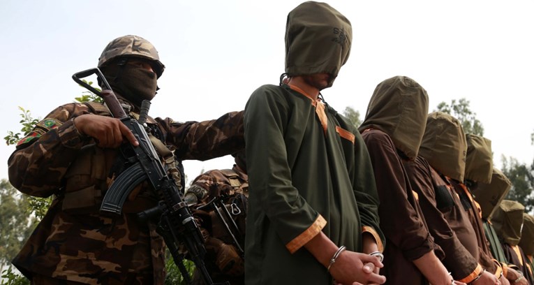 Afganistan će osloboditi 900 talibana, traži produljenje primirja