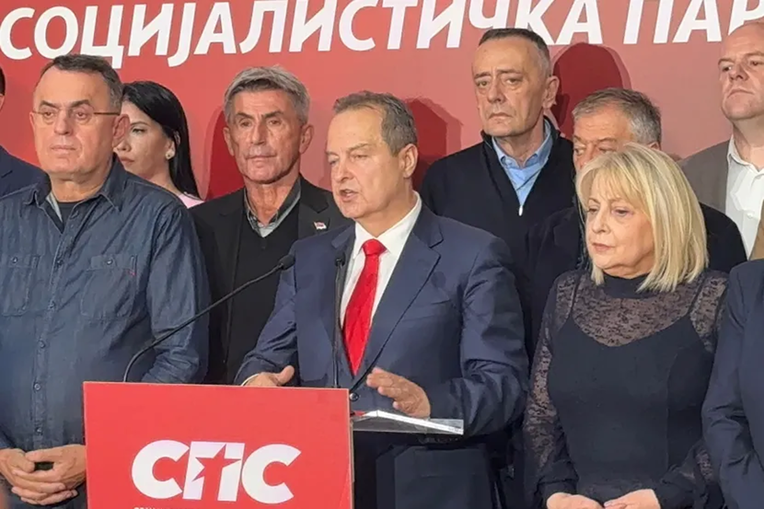 Dačić nakon izbornog potopa: Dok god je ostao barem jedan socijalist, nećemo nestati