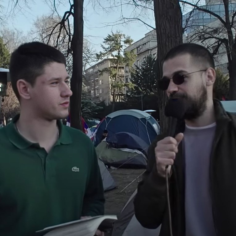 Studenti u blokadi kampirali u Ćacilandu, glumili Vučićeve "studente". Sve su snimili