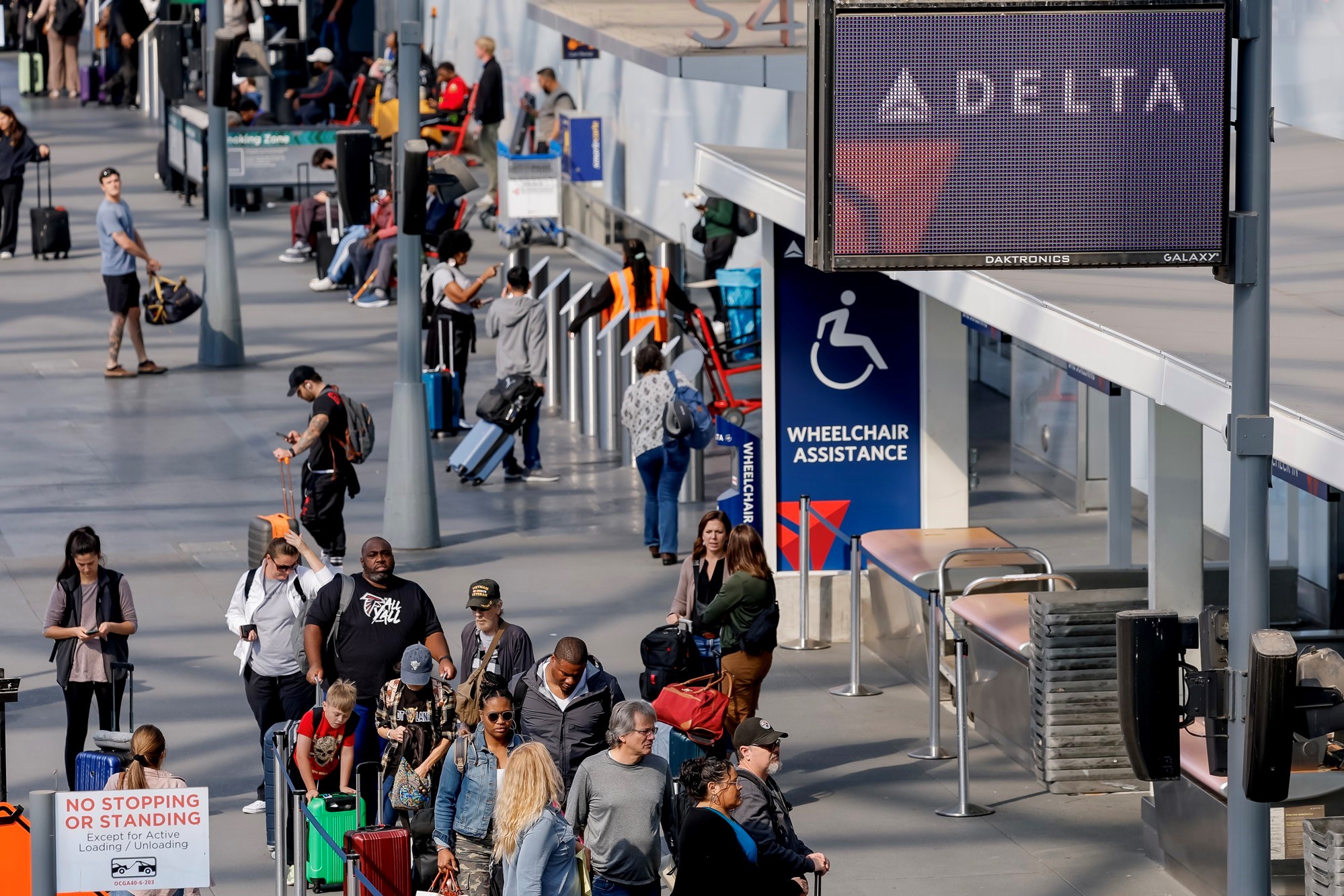 Kriza u SAD-u sve veća, jučer kasnilo 7000 letova