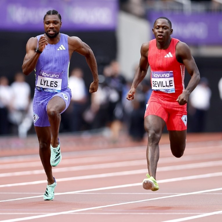 Senzacija pred 60.000 gledatelja u Londonu. Debitant istrčao 9.86 na 100 metara 