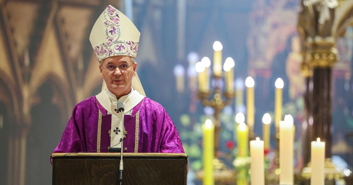 Nadbiskup Kutleša: Uskrs donosi mir potreban svijetu koji je ranjen ratovima