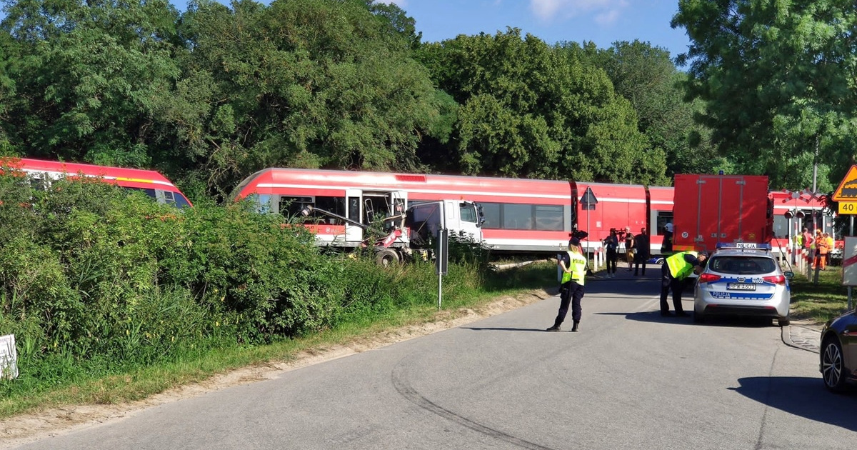Dva vlaka sudarila se u Poljskoj, vagoni iskočili iz tračnica. Ima ozlijeđenih