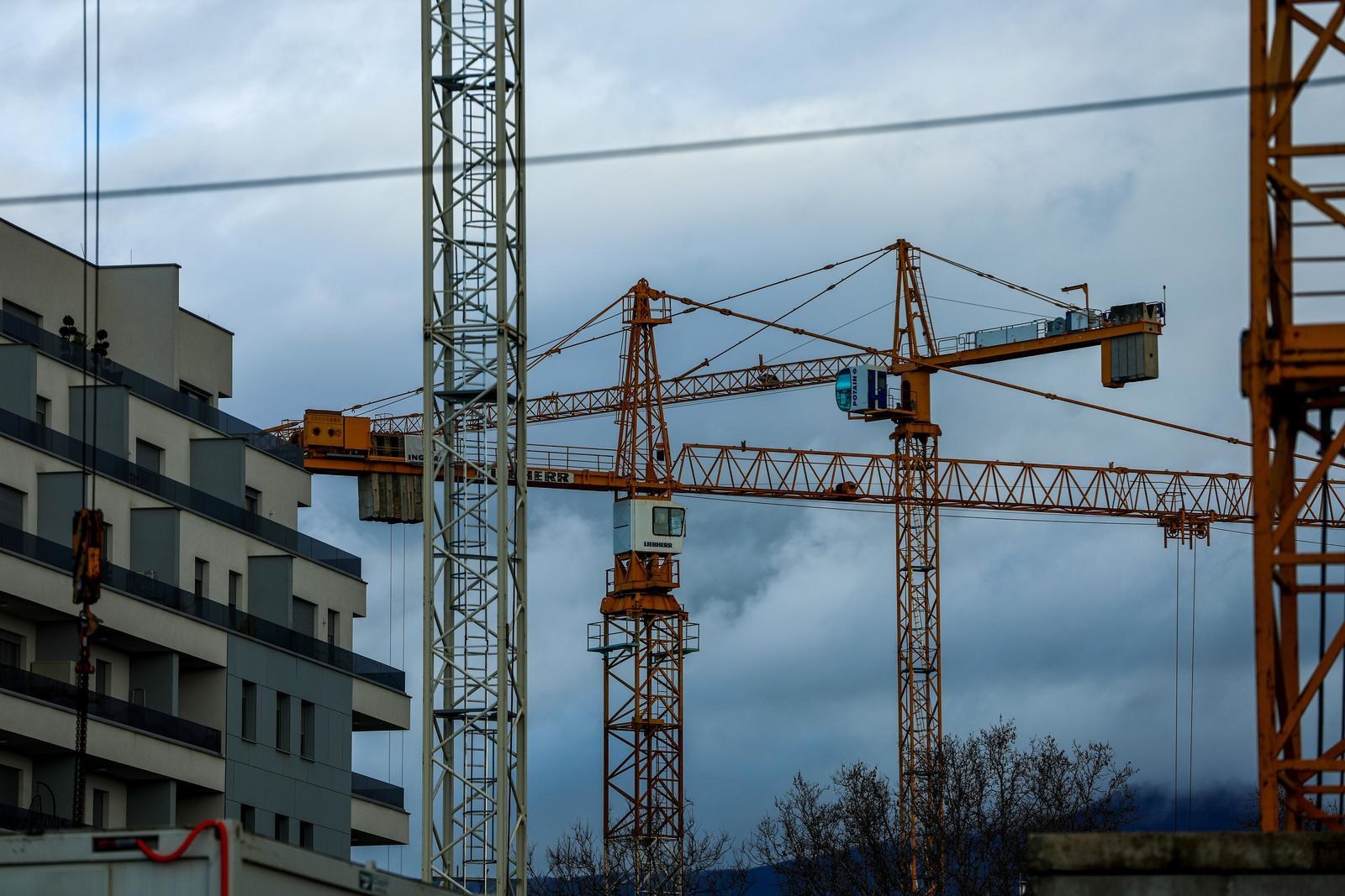 APN primio 4100 zahtjeva vlasnika prve nekretnine. Ovo je prosječan iznos potpore