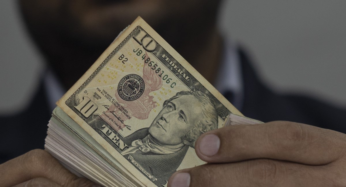 Dolar ojačao treći tjedan zaredom