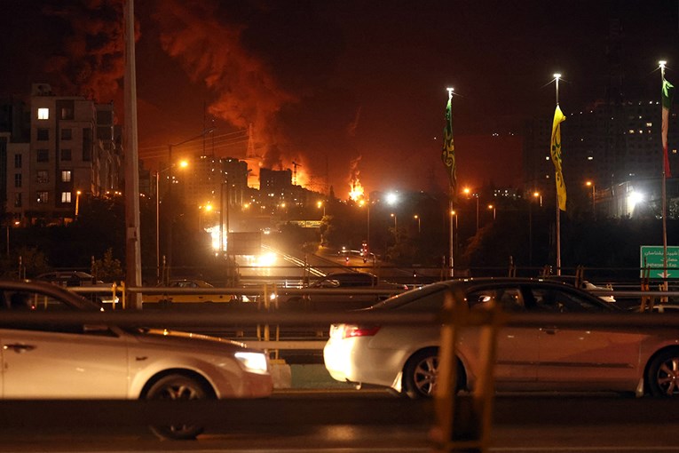 Tko zasad pobjeđuje u ratu u Iranu?