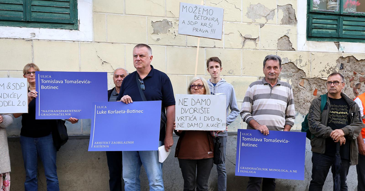 FOTO Stanovnici Botinca prosvjedovali ispred zagrebačke Skupštine