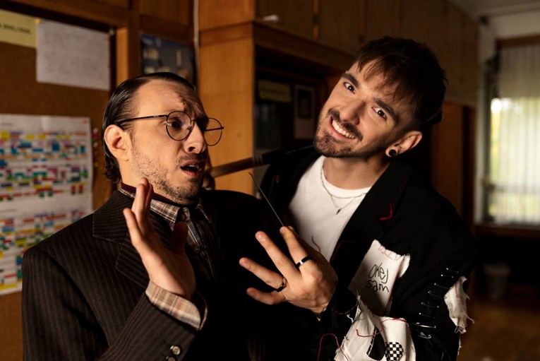 Gustavo Stitch objavio pjesmu "Tko sam ja!?". Nije prošla na Doru