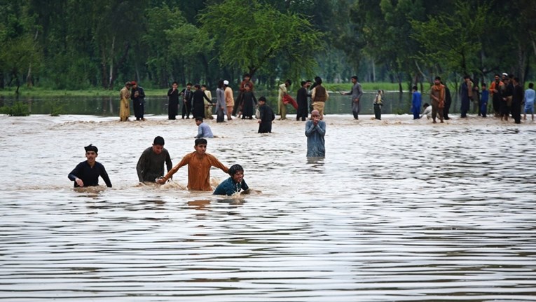 Oluje i jake kiše u Pakistanu, poginulo 50 ljudi