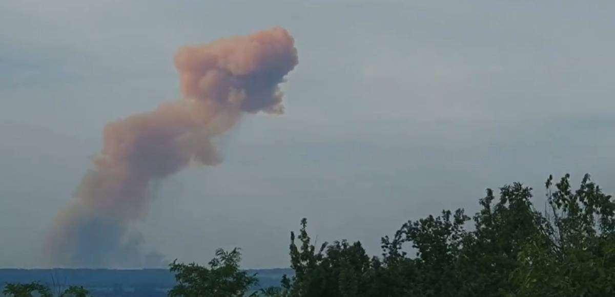 VIDEO Ogromna eksplozija kod Severodonjecka, diže se narančasti dim