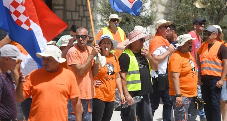 Radnici šibenskih Cesta ušli u treći tjedan štrajka: "Župan Jelić nas ignorira"