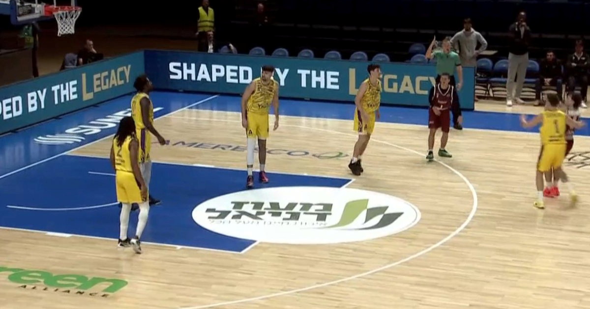 Igrali 2 na 5 pa predali utakmicu nakon 7 minuta. I to je košarkaška Liga prvaka