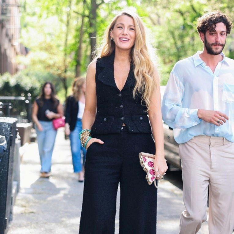 Blake Lively u New Yorku snimljena s pizza torbicom od 5700 dolara