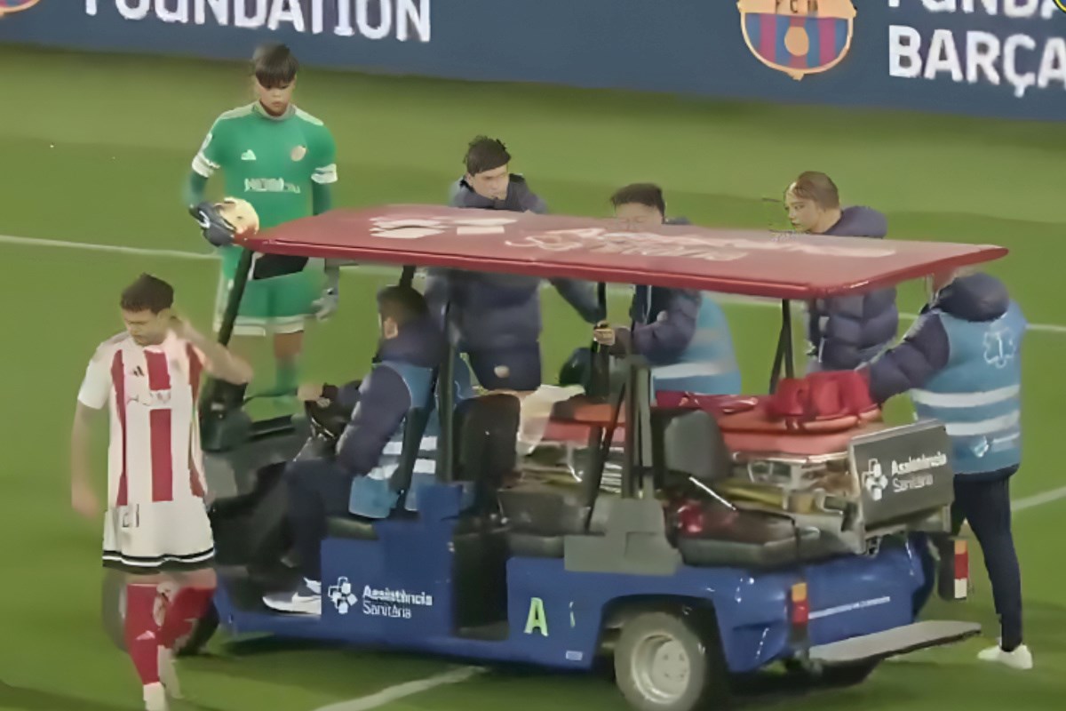 VIDEO Igrač za kojeg Dinamo nudi milijune se ozlijedio. Suigrači se primali za glavu