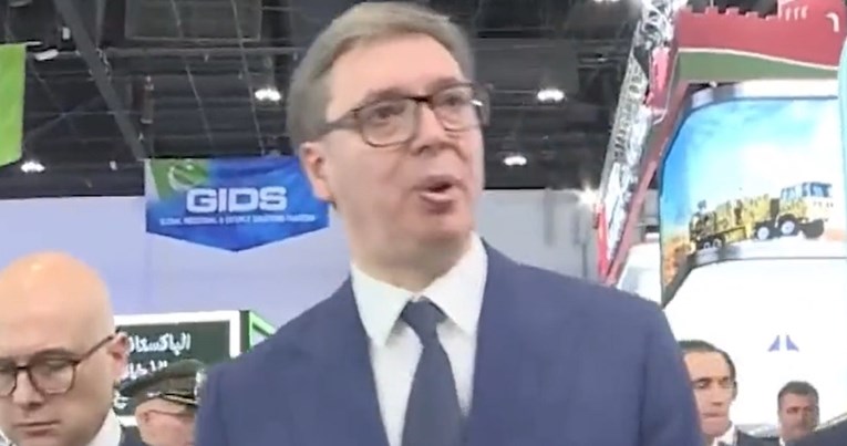 VIDEO Vučić pozdravio hrvatske izlagače na sajmu naoružanja: "U šoku su Hrvati"