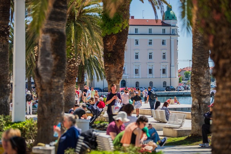 Objavljeno koliko točno rastu mirovine. Stižu i zaostaci i godišnji dodatak