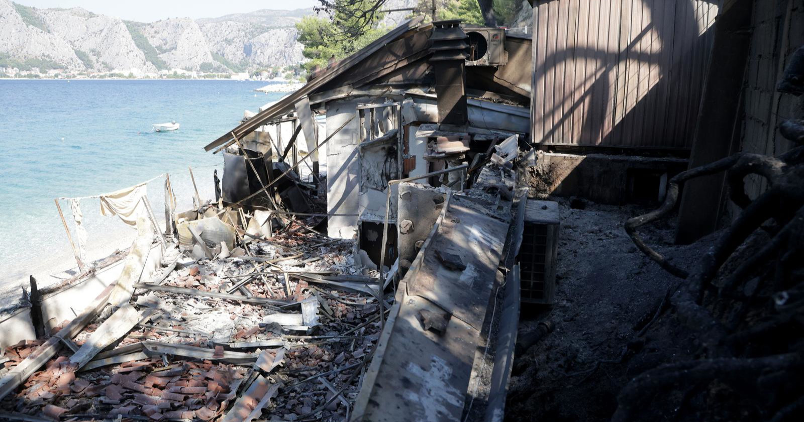 FOTO Pogledajte kako izgleda restoran Zvizdan nakon požara kod Omiša