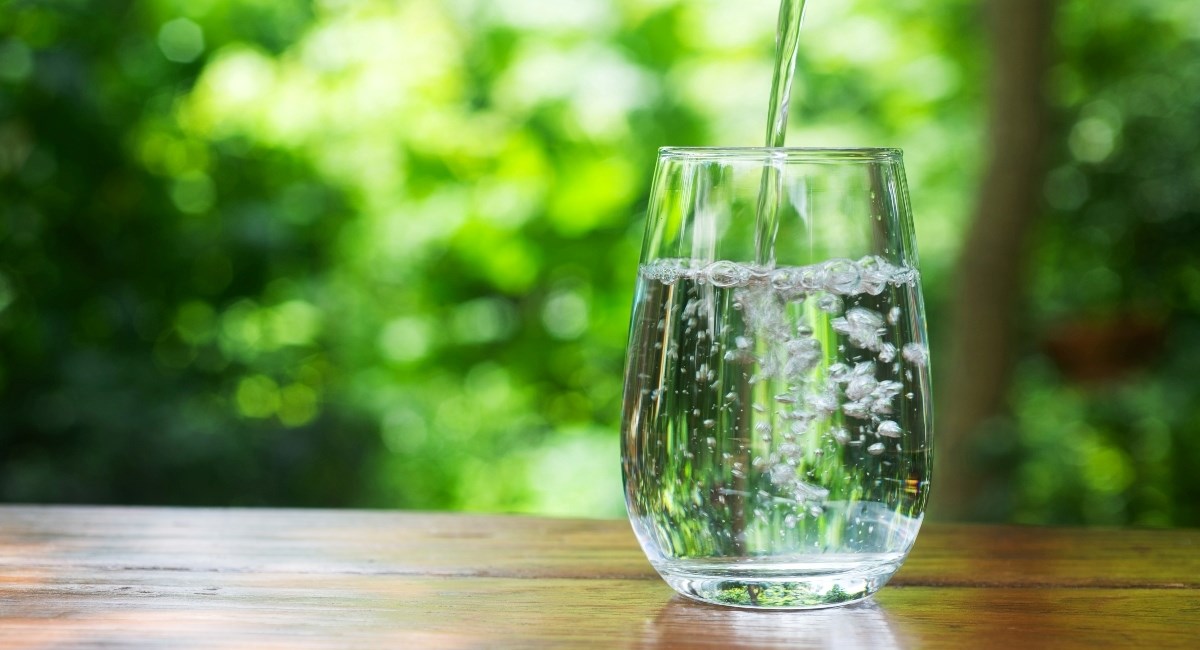 Svi govore o 2 litre vode dnevno – ali istina je malo drukčija