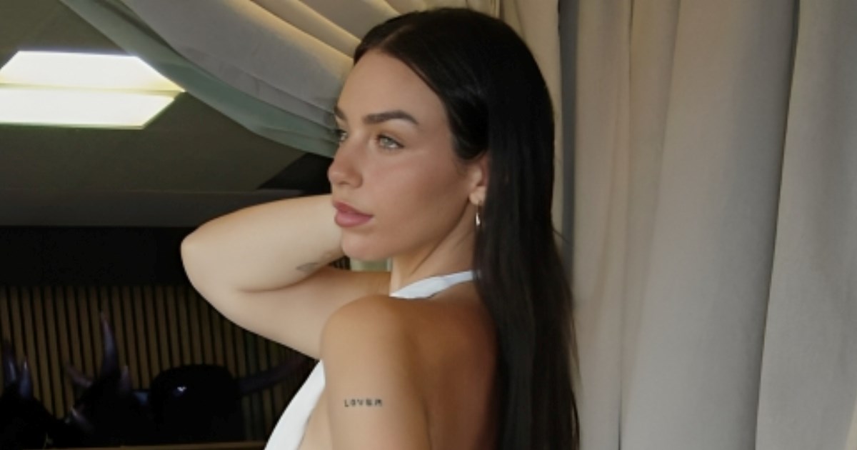 Influencerica se pohvalila neobičnom haljinom, ljudi je sprdaju u komentarima