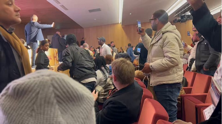 VIDEO Ludnica i na presici. Sukobili se novinari, izbornik Senegala izviždan