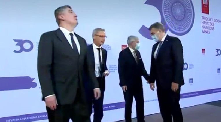 VIDEO Milanović potpuno ignorirao Plenkovića, gledao u zrak