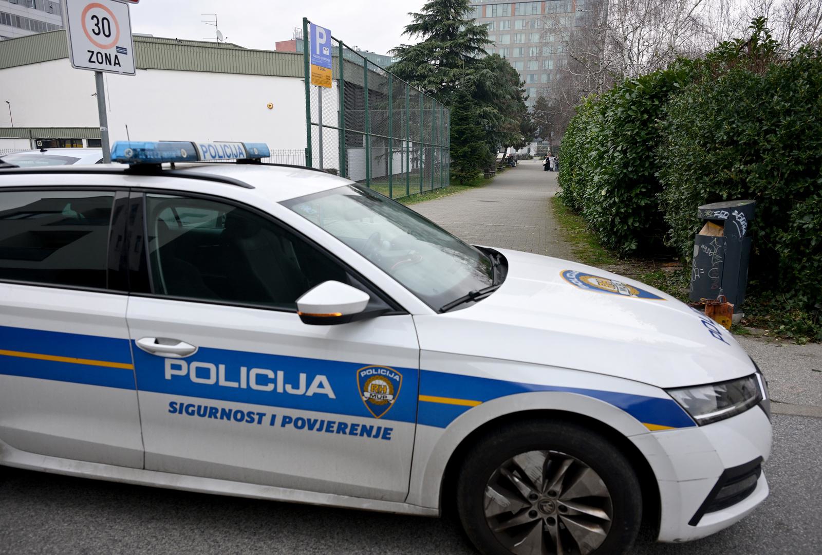 Nove dojave o bombama u zagrebačkim školama, policija na terenu