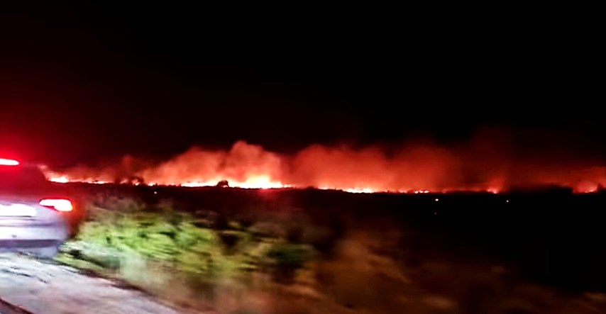 VIDEO Veliki požar kod Zadra, kuće obranjene: "Jaka je bura. Vatrena linija je duga"