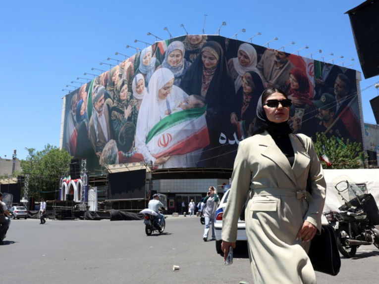 Iran traži 12 milijardi dolara zamrznute imovine na početku pregovora