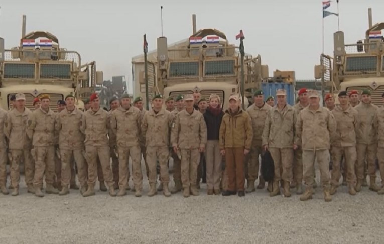 Krstičević i vojnici u Afganistanu snimili božićnu čestitku, pogledajte