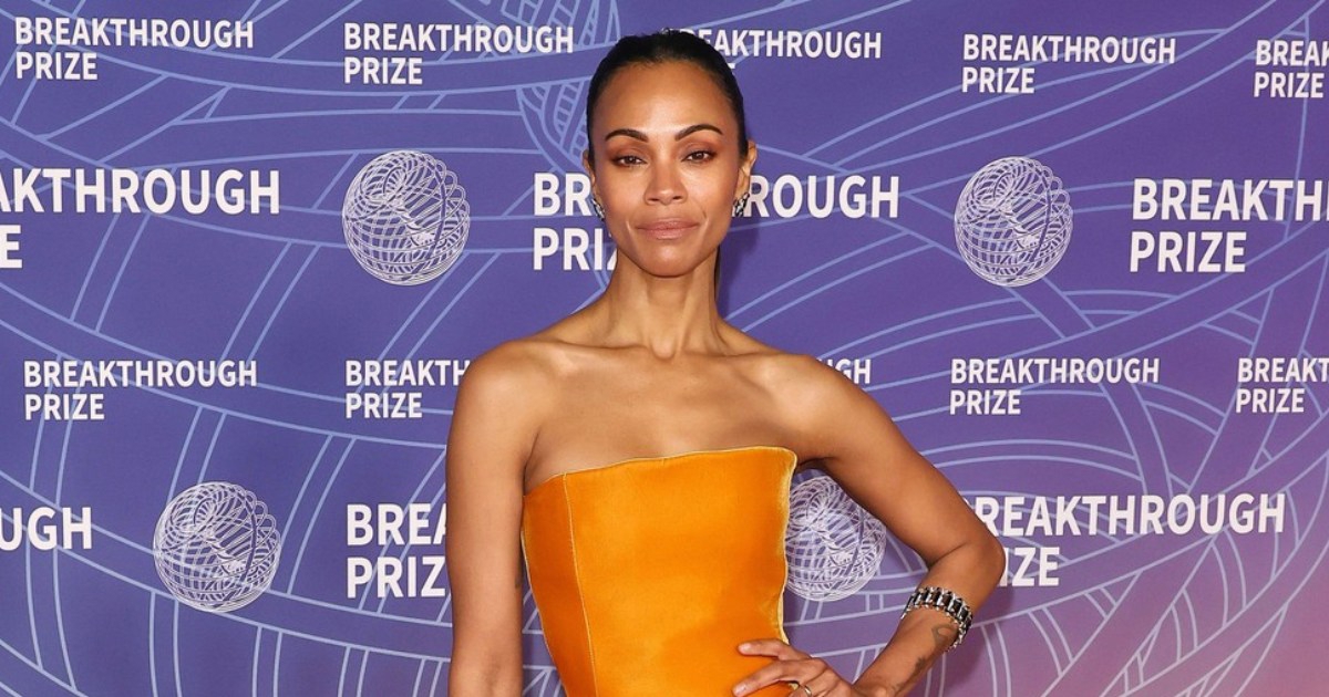 Zoe Saldaña zablistala u dramatičnoj Alaïa kreaciji