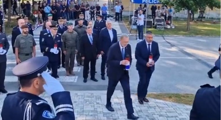 Božinović u Glini: Izražavamo zahvalnost onima kojima dugujemo prosperitetnu državu