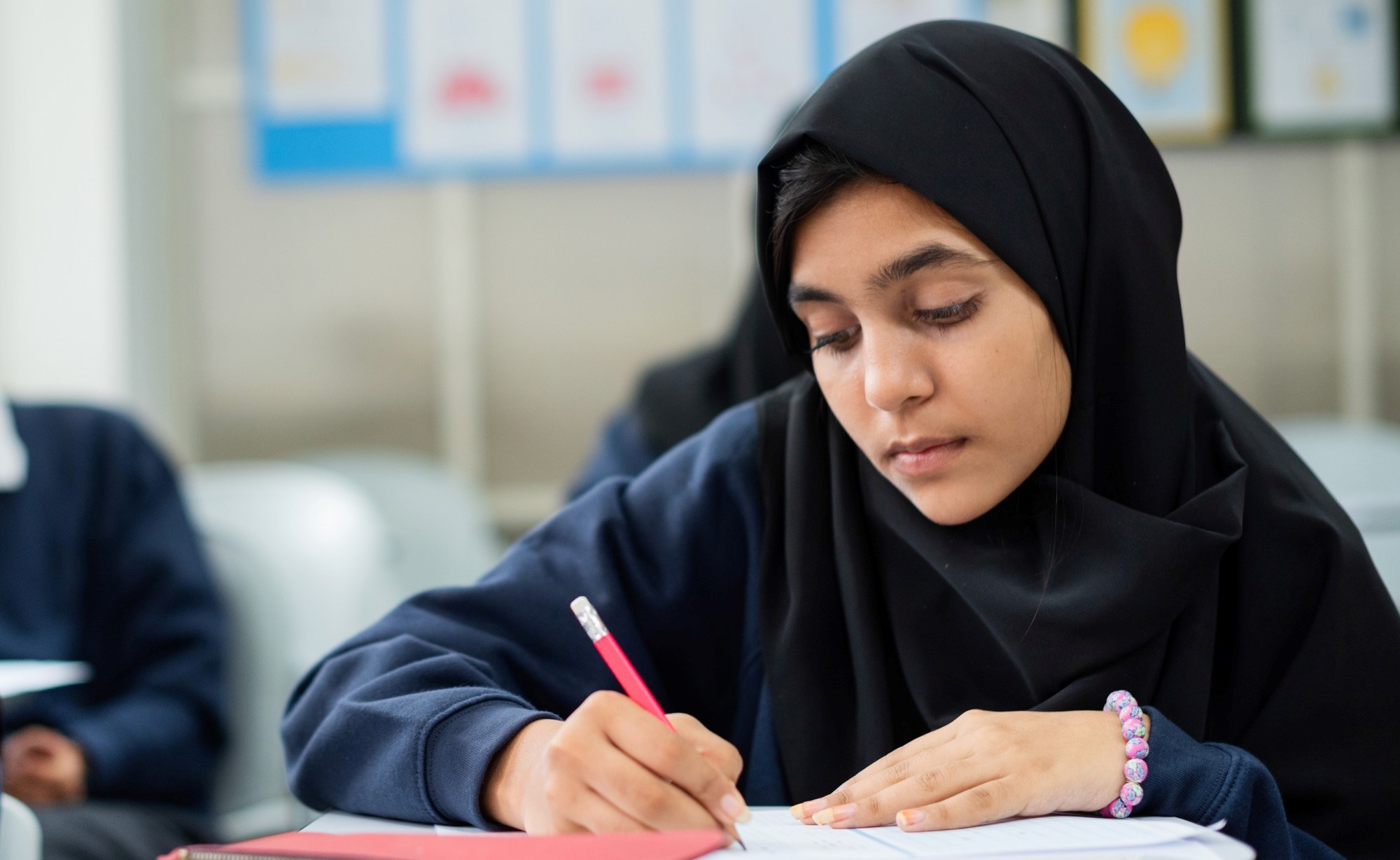 Kosovo zabranilo hidžab u školama