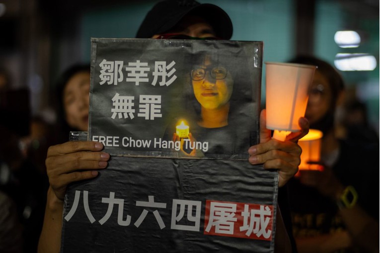 Hongkonška aktivistica: Za sud sam dobila bijelu majicu s likom Mickeyja Mousea
