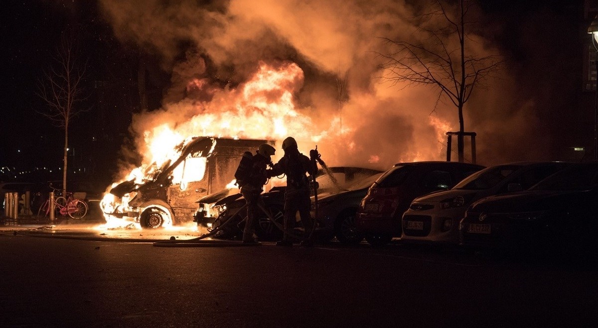 U Njemačkoj masovno kupuju vatromet. Policija u strahu od prošlogodišnjeg scenarija