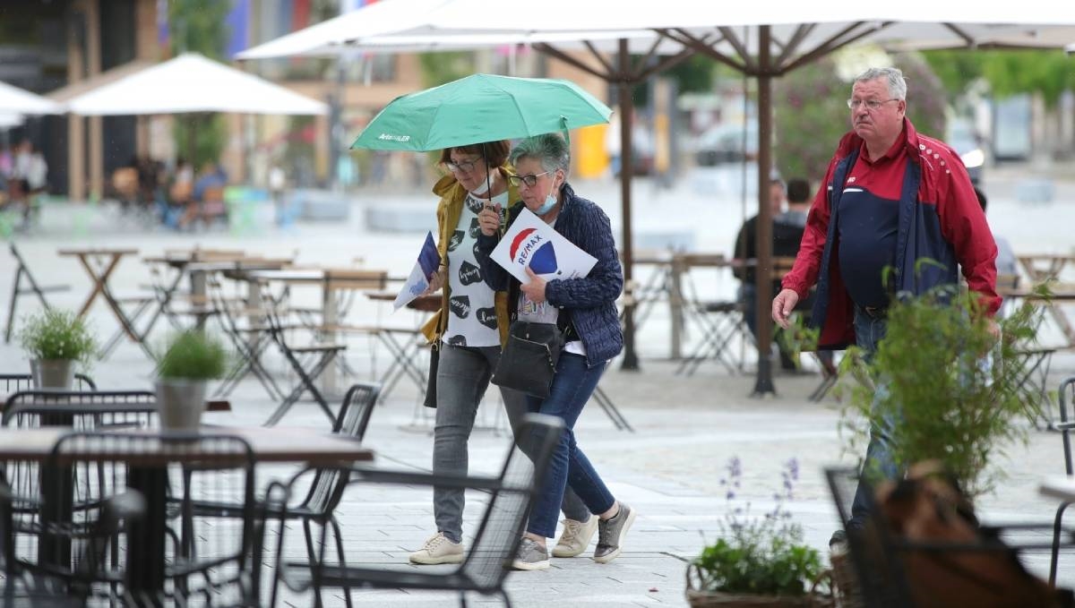U Sloveniji 32 novozaraženih, obje doze primilo 58 posto odraslih