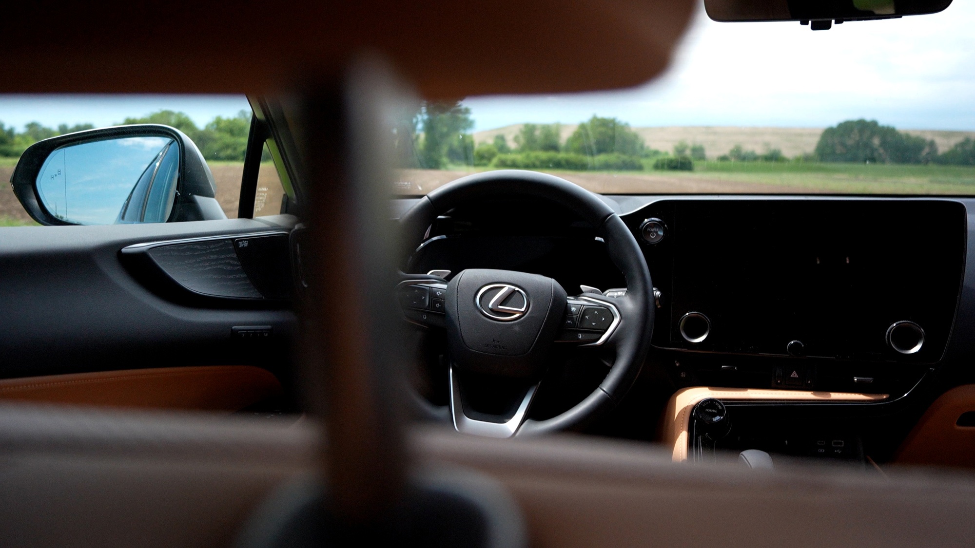 VIDEO Vozili smo Lexus NX Plug-in Hybrid i jasno nam je zašto ga svi hvale
