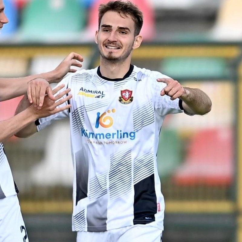 Rijeka i Hajduk žele veznjaka Gorice. Posao bi im mogli pokvariti Englezi