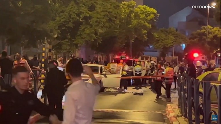 VIDEO Troje ljudi ubijeno u napadu kod Tel Aviva, sumnja se na terorizam