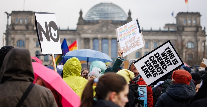 Skoro 200.000 ljudi diljem Njemačke prosvjedovalo protiv ekstremno desnog AfD-a